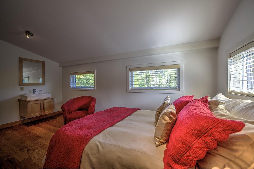 Hotel Le Grand R Saint-Donat-de-Montcalm Zewnętrze zdjęcie